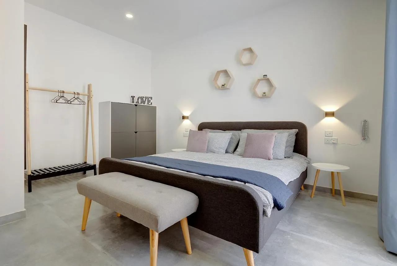 Perfect Location, Idyllic 2Br Apartment Sliema