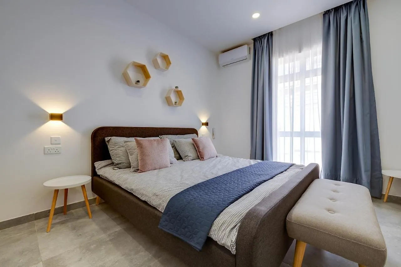 Perfect Location, Idyllic 2Br Apartment Sliema Malta