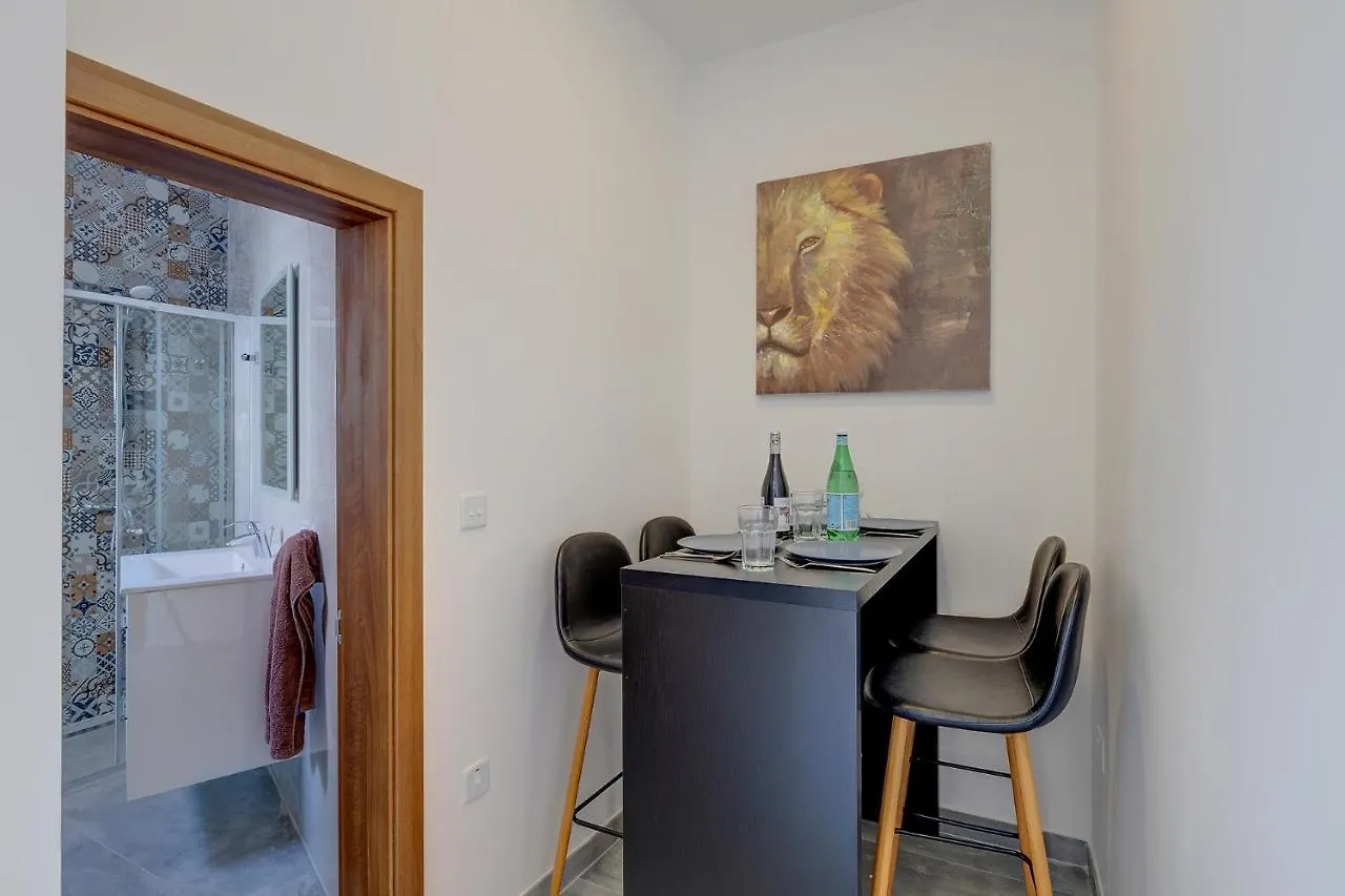 Perfect Location, Idyllic 2Br Apartment Sliema Malta