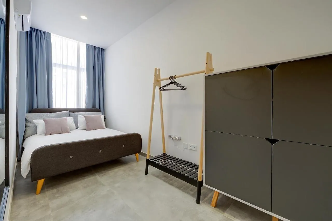 Perfect Location, Idyllic 2Br Apartment Sliema 0*,  Malta